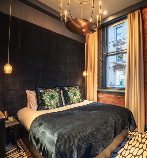 Forty Seven Bedrooms 12 84402