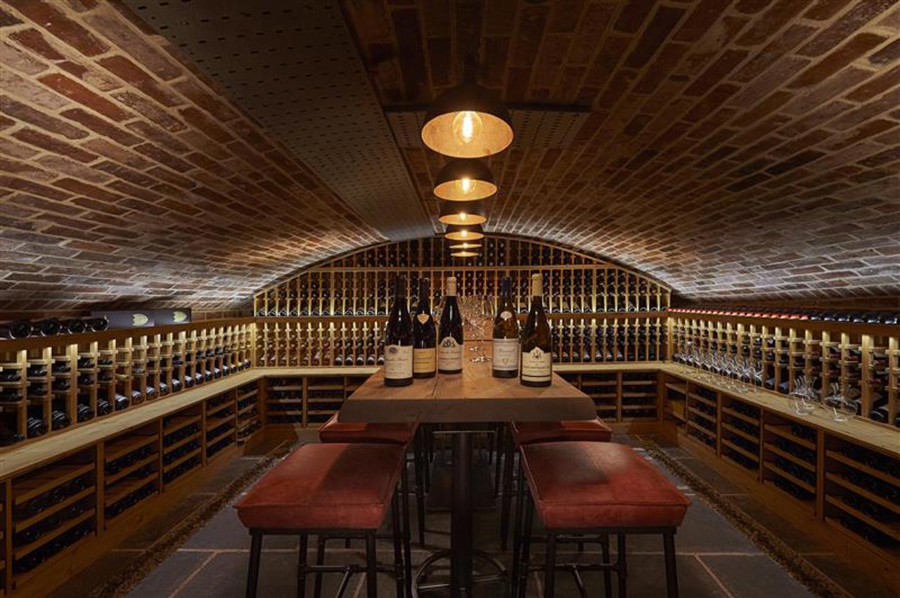 Moores Central Hotel Dining 18 83731