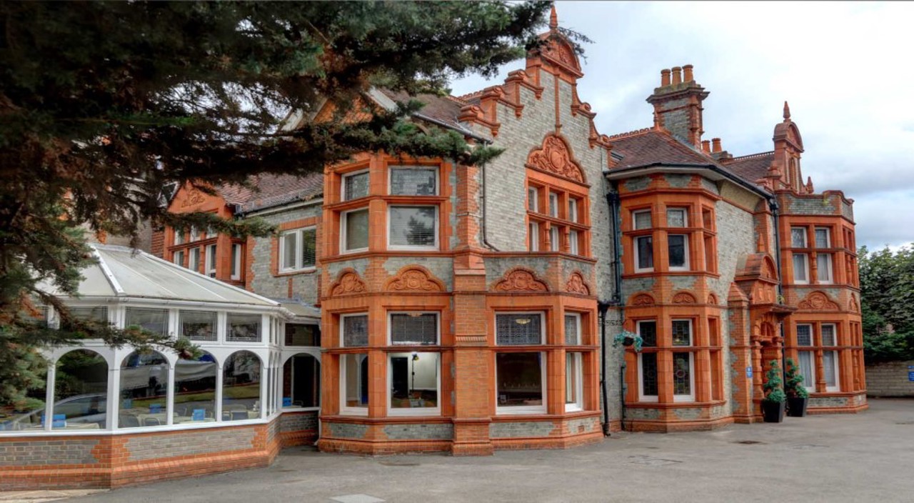 Sure Hotel Reading Grounds And Hotel 04 84271